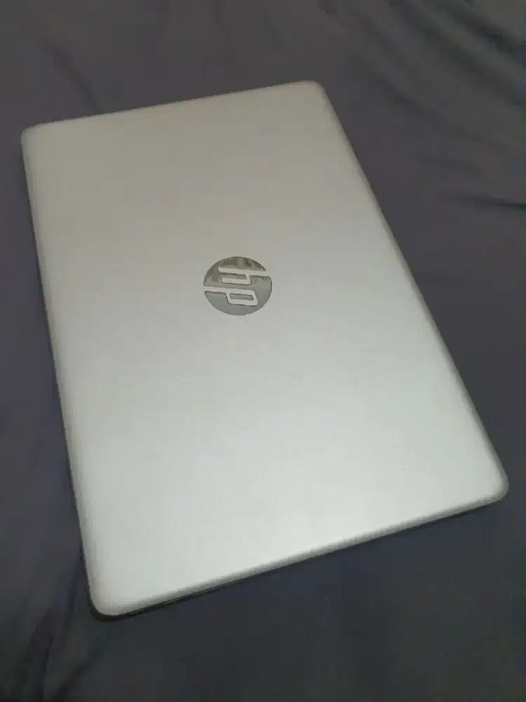 Laptop HP 14s-cf2xxx