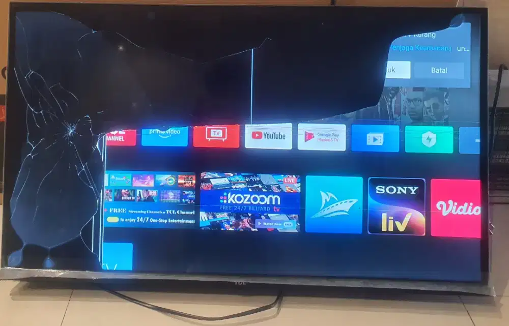 TV ANDROID TCL 32 INCH PECAH LAYAR