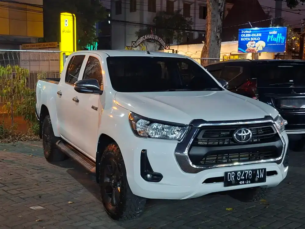 HILUX G ROCCO LOW Km TANGAN PERTAMA 2021