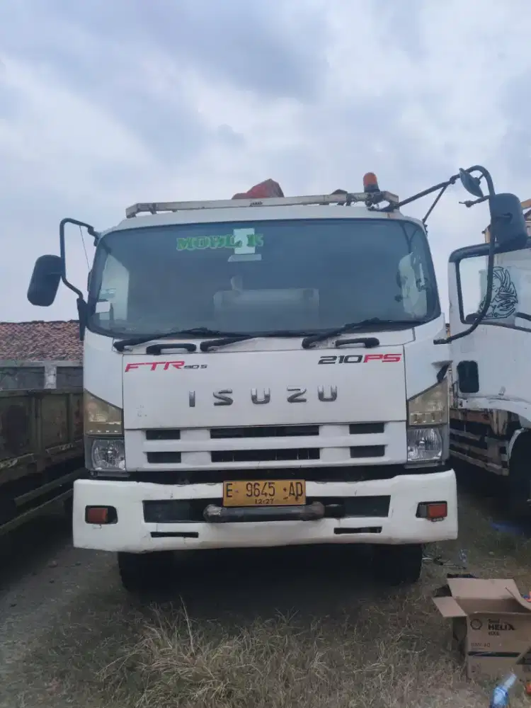 Isuzu giga ftr 90s 210ps