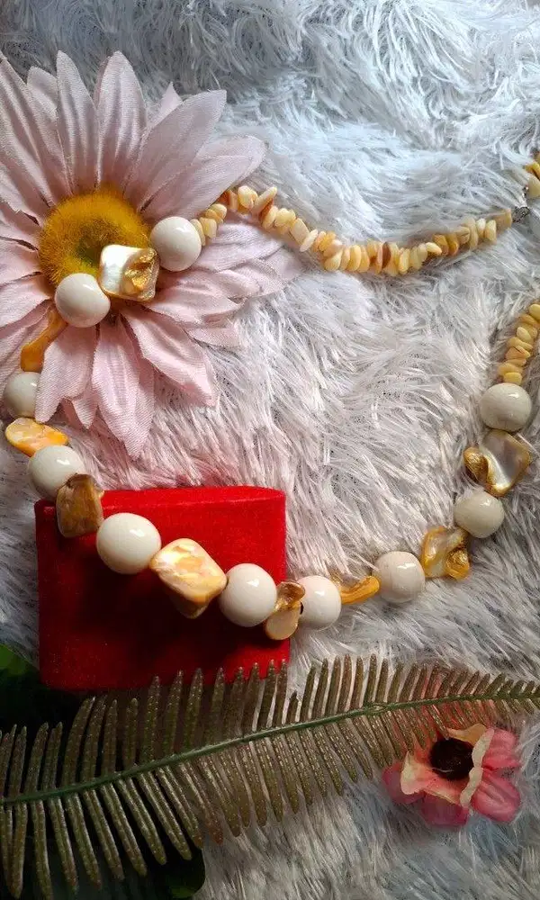 Vintage Shell & Bead Statement Necklace