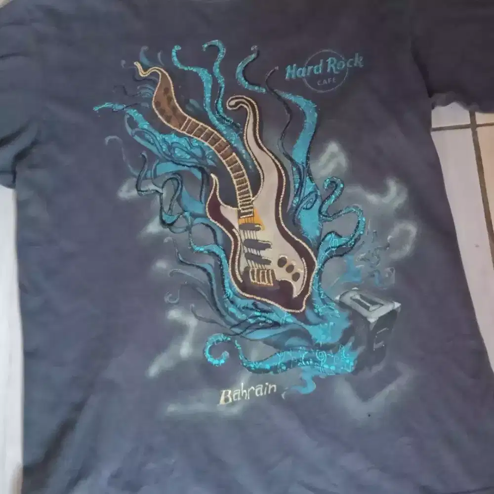 Vintage HARD ROCK CAFE BAHRAIN SIZE L KOLEKSI