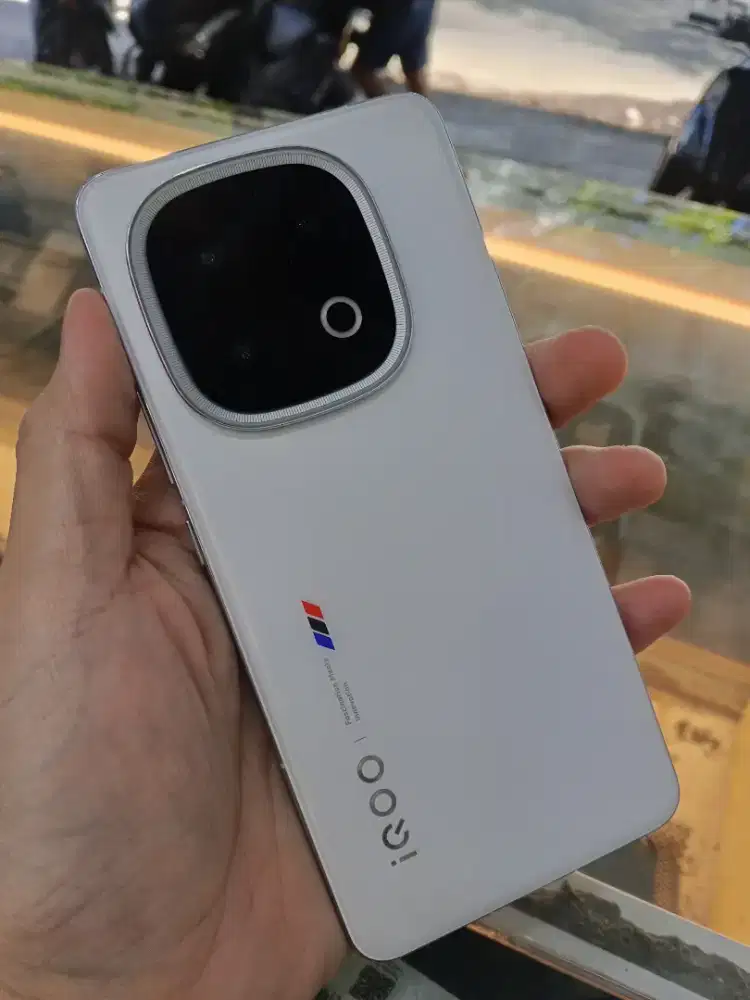 IQOO 13 16/512Gb