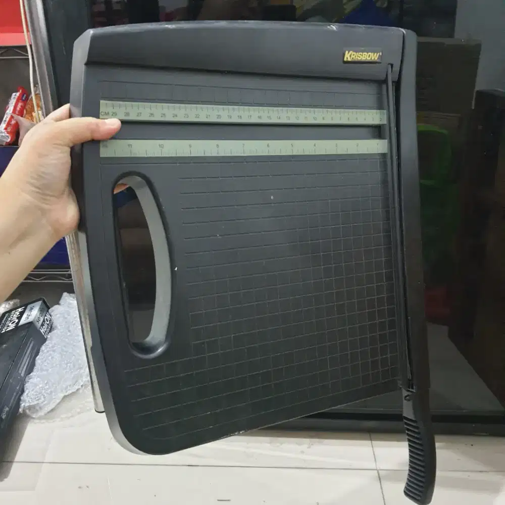 Masih bagus - alat pemotong kertas