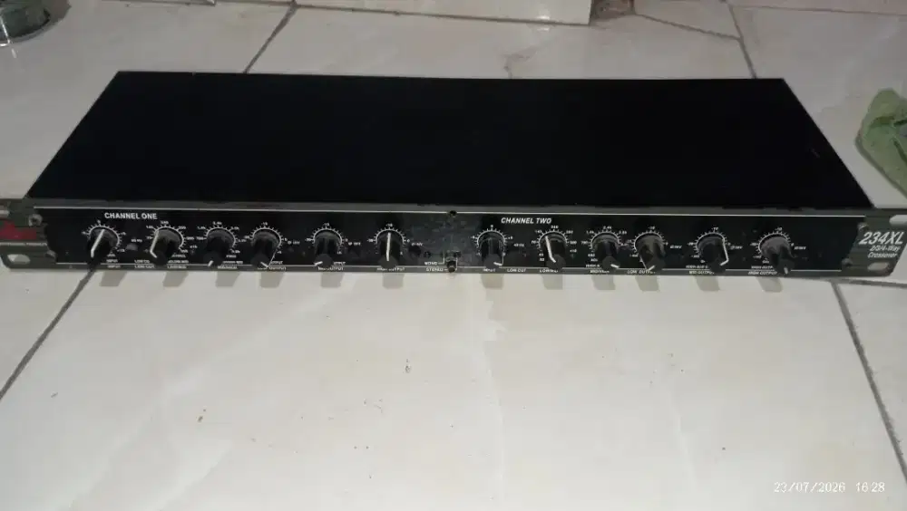 crosover dbx 234XL