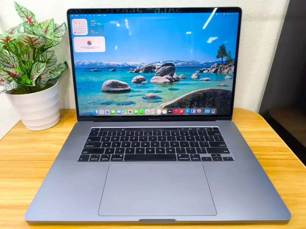 MacBook Pro TB 16 2019
Ci7/RAM 16GB/SSD 512GB/CC 173 NORMAL 
IOS Tahoe
