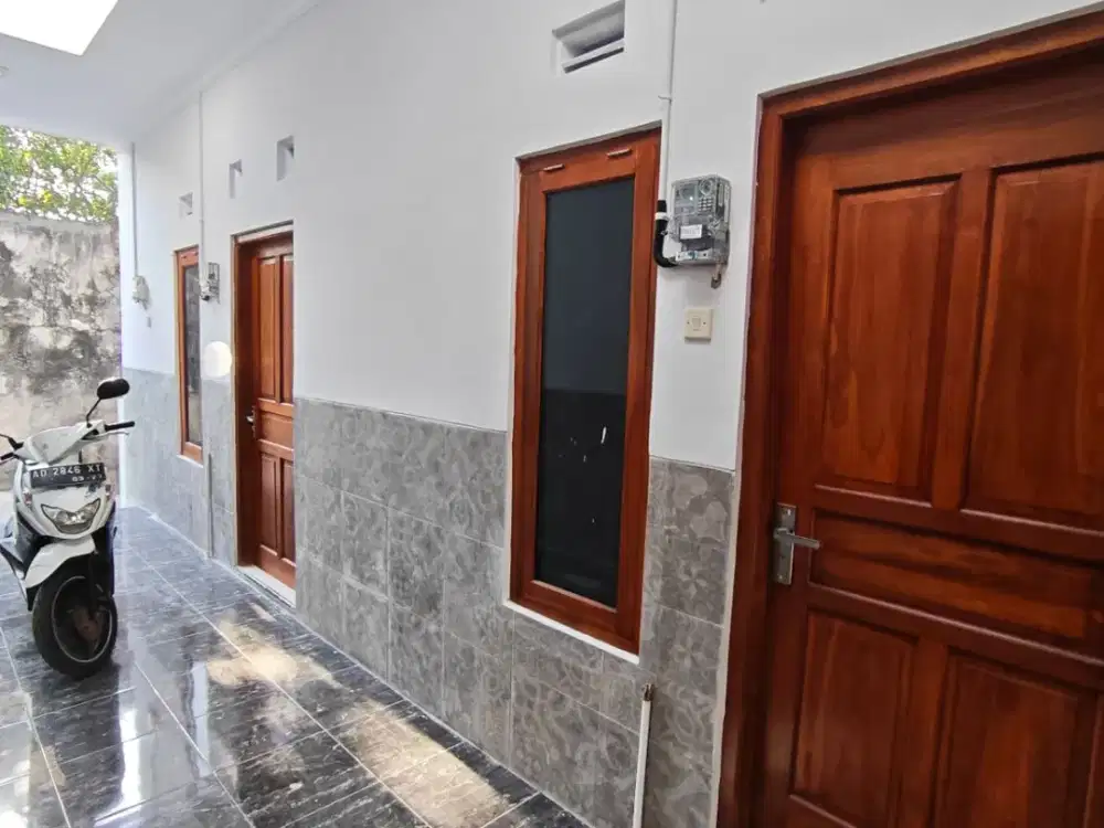 DIJUAL KOST BARU FULL AC KARTASURA 4 KT