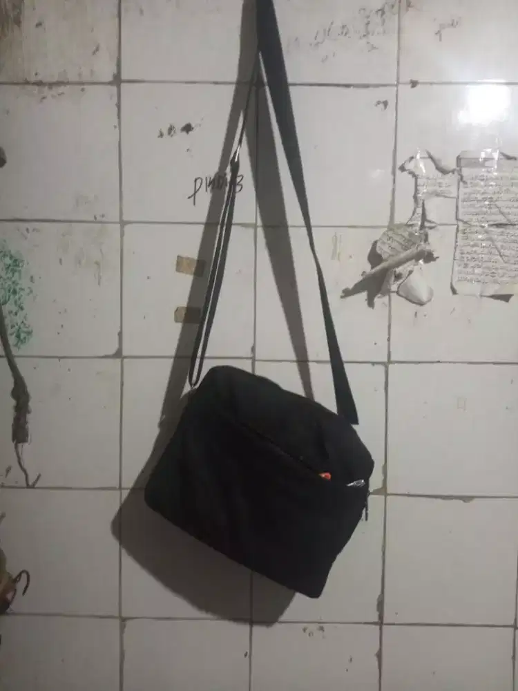 Tas selempang PRIA