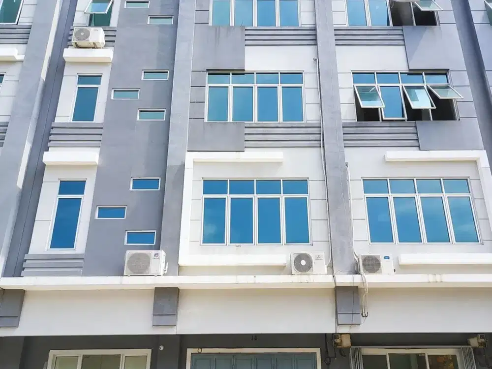 Ruko Rapih Toho 5LT 4,5x13,5 60,75m2 HGB Ramai Pantai Indah Kapuk