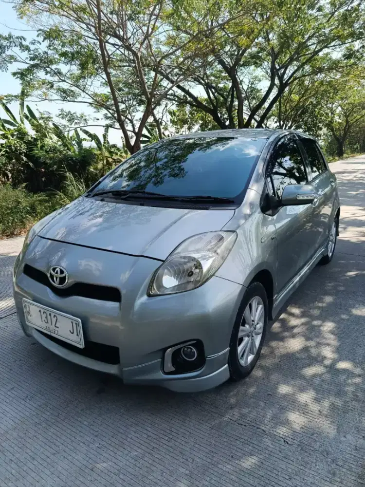 Yaris E 2012 Manual pmk pribadi