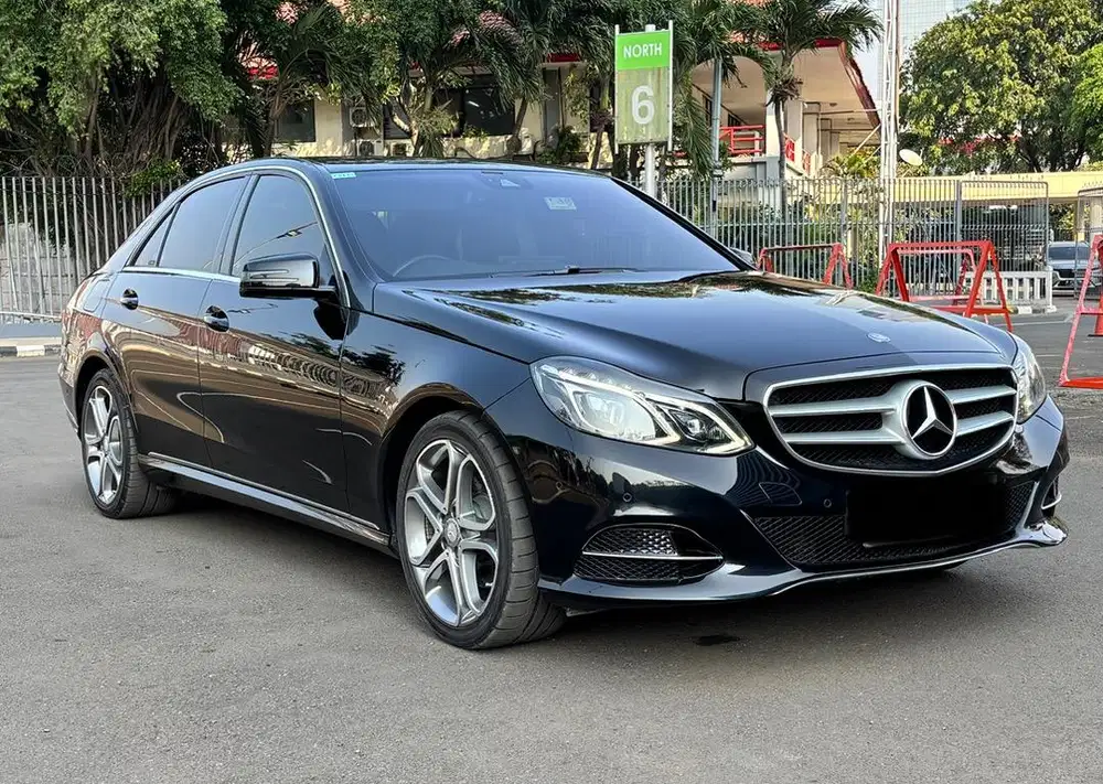 MERCEDES BENZ E250 HITAM 2015 TERMURAH