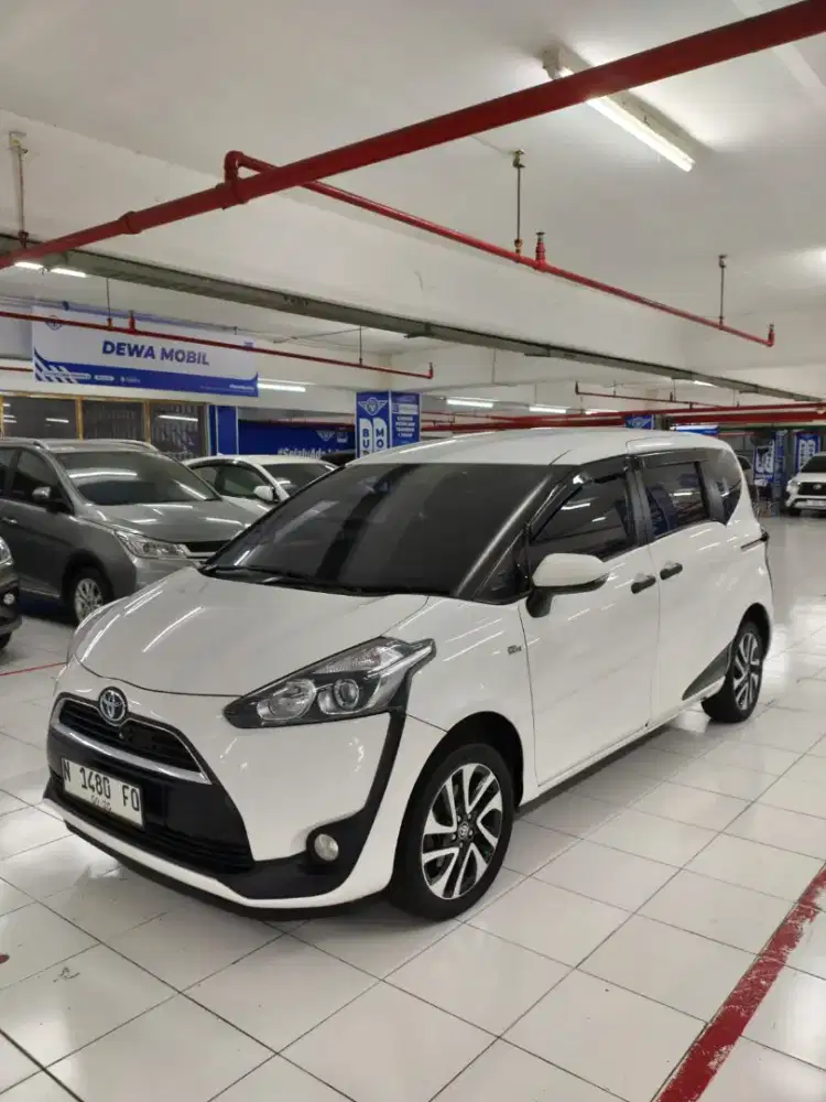 SIENTA 1.5 V Matic 2017 DP 23jt