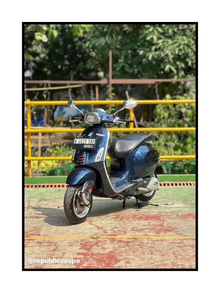 TERMURAH PIAGGIO VESPA SPRINT 150 IGET 3V TAHUN 2016 MIDNIGHT BLUE