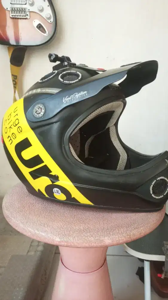 Helm urge down o matic ukuran L