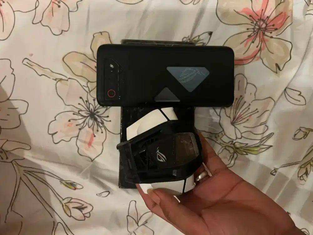 Asus rog Phone 7 ram 12/256gb black