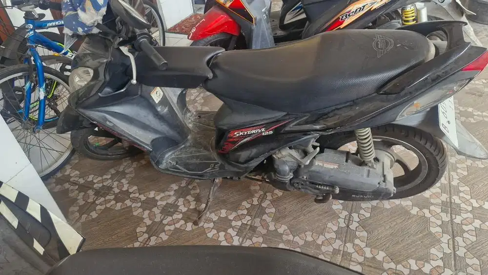 SUZUKI SkyDrive 125 tahun 2010
