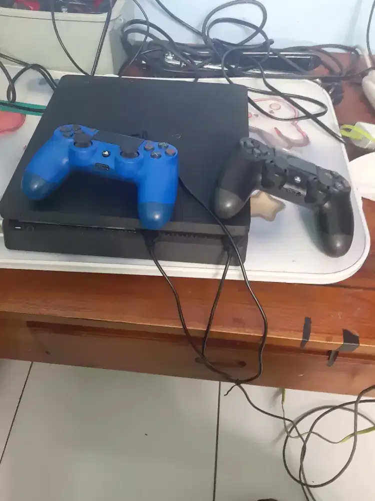 PS 4 slim Rp 3.500.000 500 GB