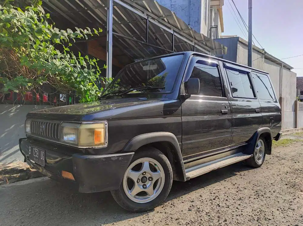 Toyota Kijang 1996 Bensin