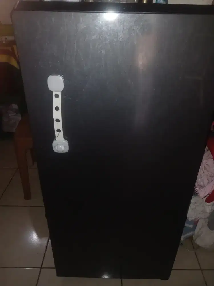 Kulkas Aqua D205 1 pintu