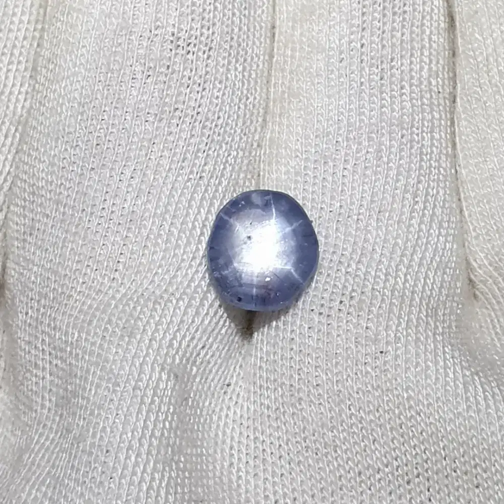 Natural Star Blue Sapphire Srilanka 5.30 crt