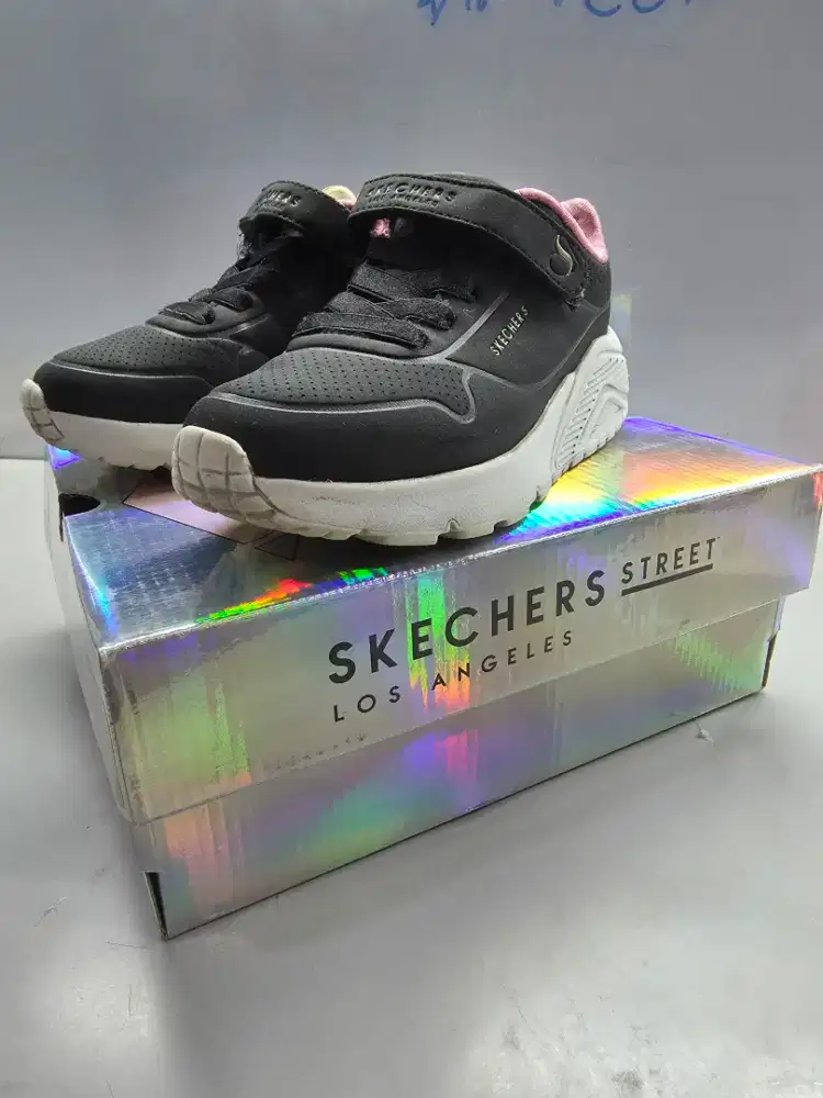 Sepatu Skechers eur 31