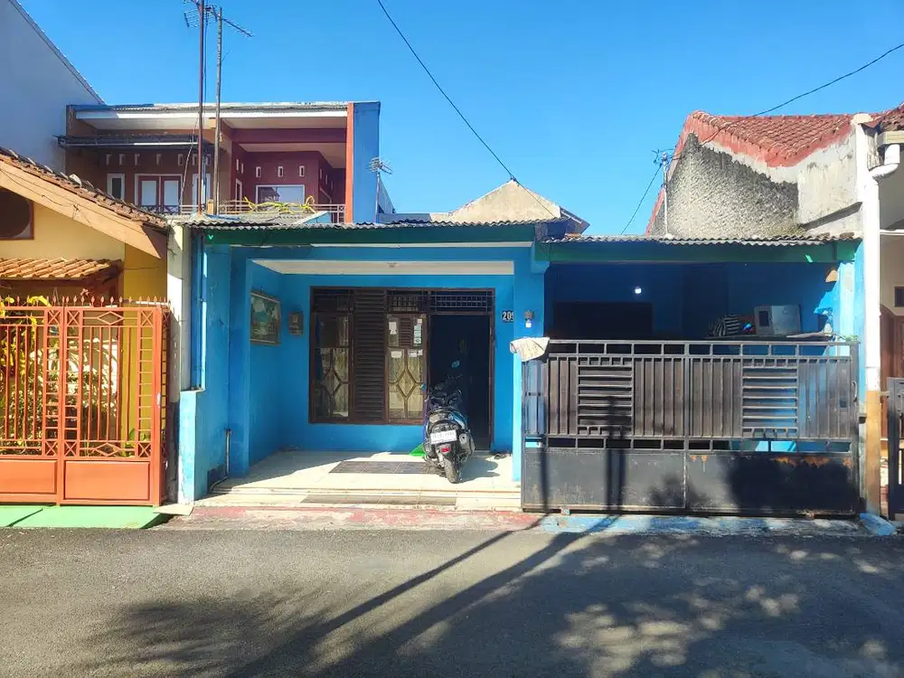 Di jual Rumah beserta isian.