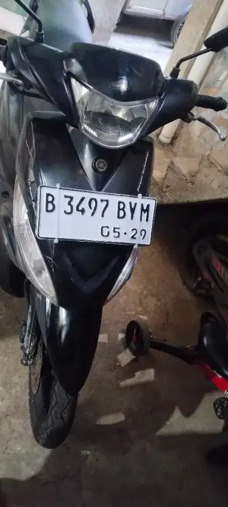 Mio j warna hitam thn 2014