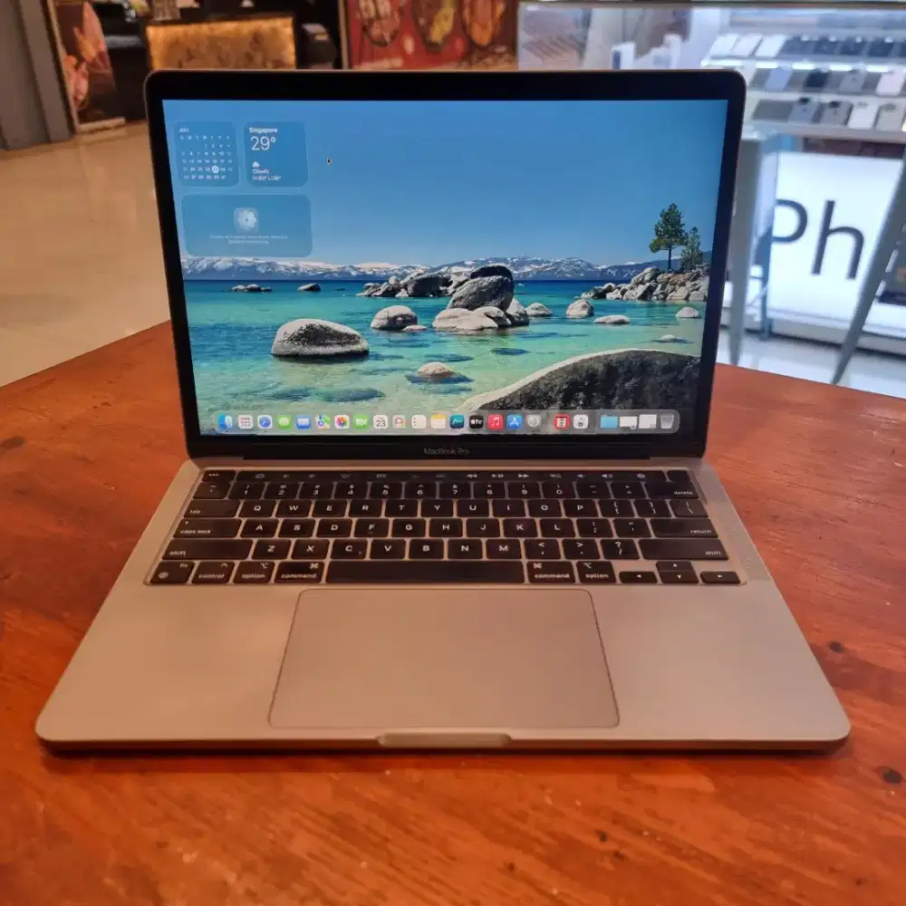 Macbook Pro 13 inch 2020
