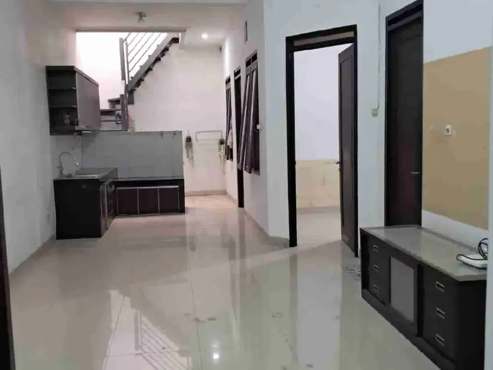 disewakan Rumah terawat startegis nyaman komplek batununggal indah bandung