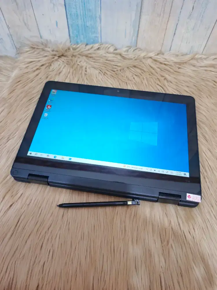 JUAL CEPAT THINKPAD YOGA 11e CORE I5 GEN 8 RAM 8 SSD 256