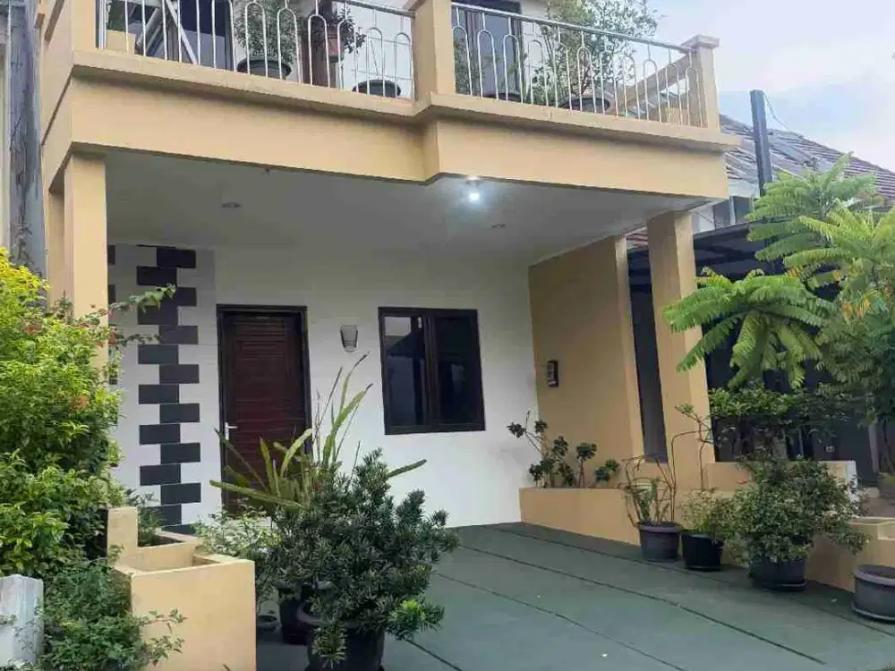 Rumah 2 Lantai Sudah Renov Rapih Siap Huni LT 90 Di Legenda Wisata Cibubur
