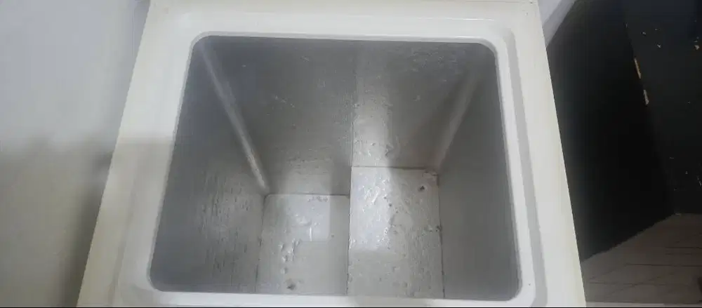 Freezer RSA 100 L bekas