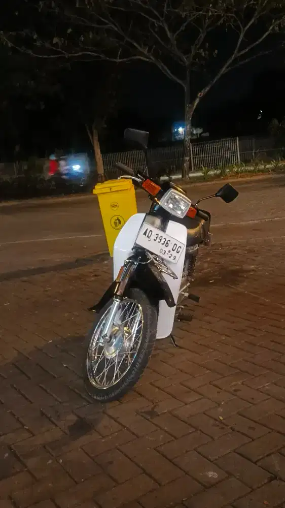 Suzuki RC 100 - 1986