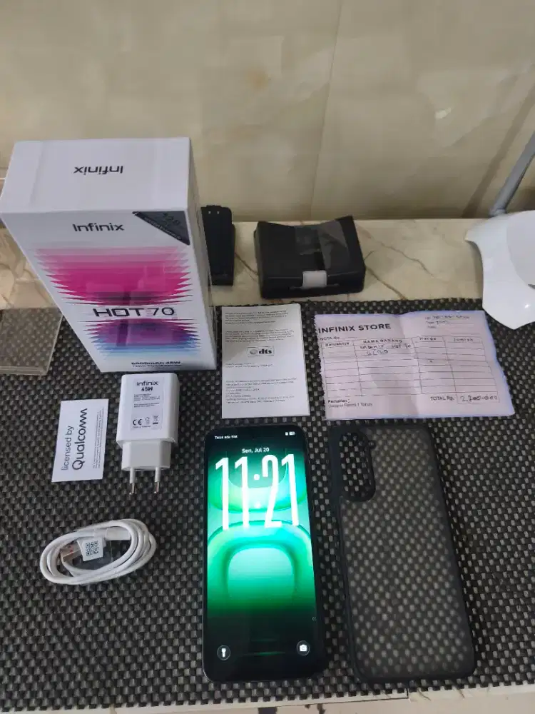 Infinix hot 70 6/128 gb
