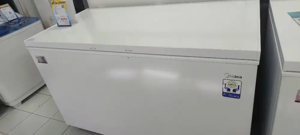 Freezer Box Midea 418L Kredit Tanpa DP Langsung ACC
