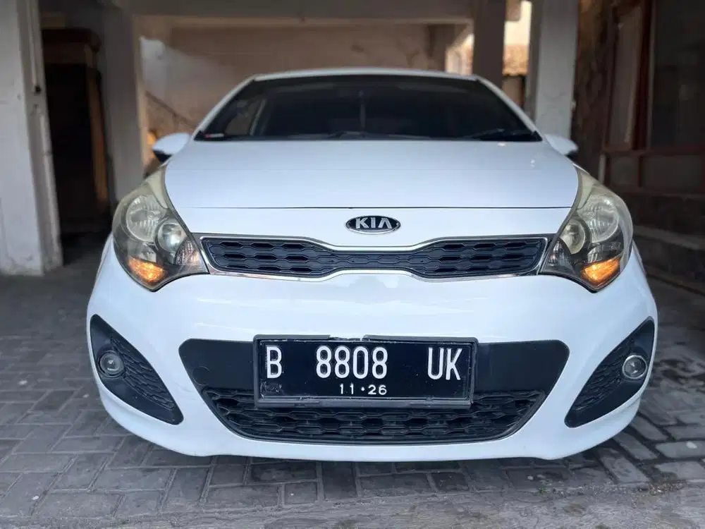 kia rio matic istimewa luar dalam