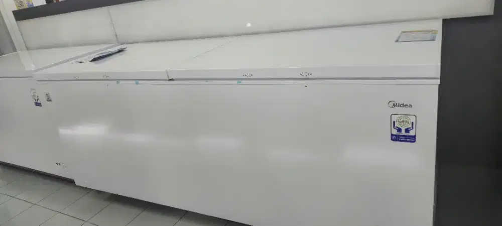 Freezer Box Midea 702L Cicil DP 0 Bunga 0%