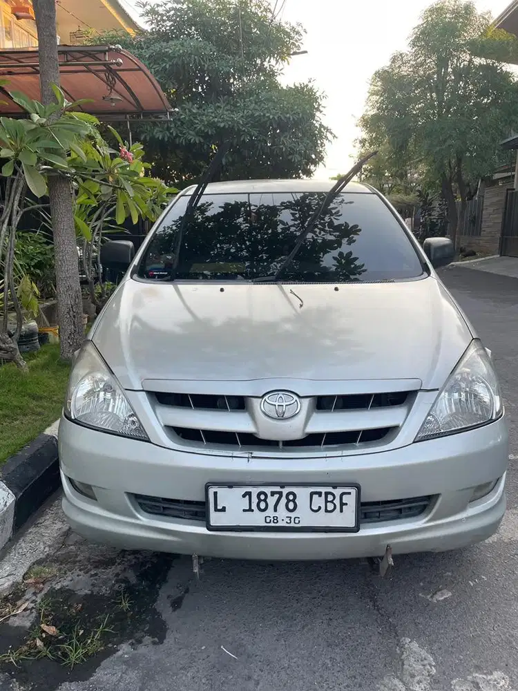 Dijual innova tahun 2005 SOLAR