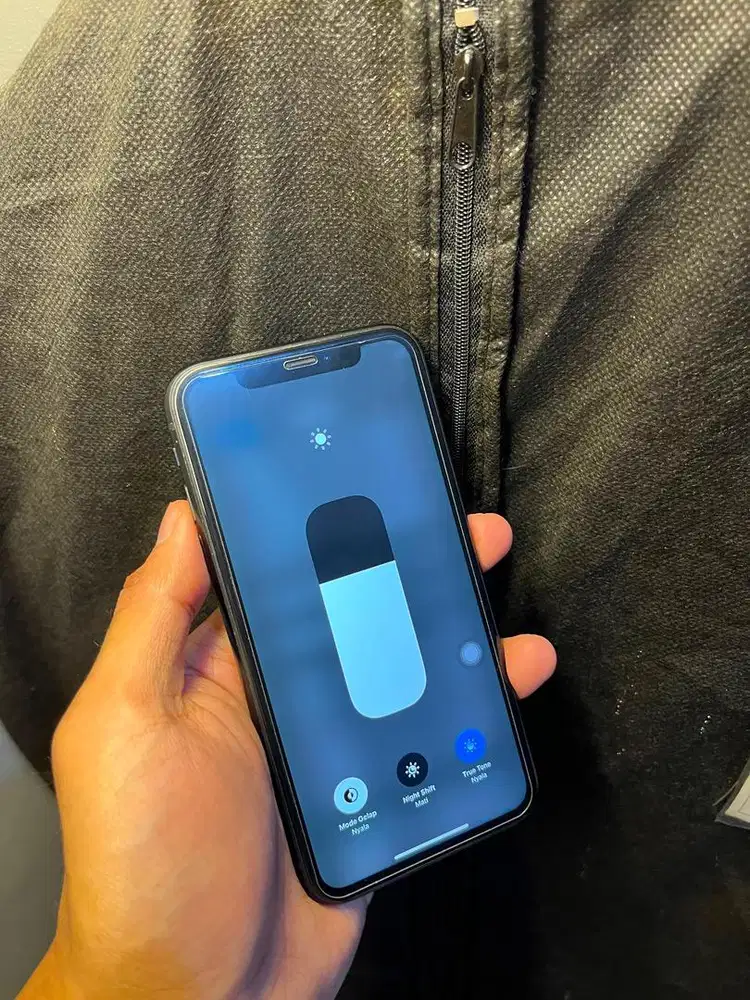 iphone xr black 64gb inter all operator
