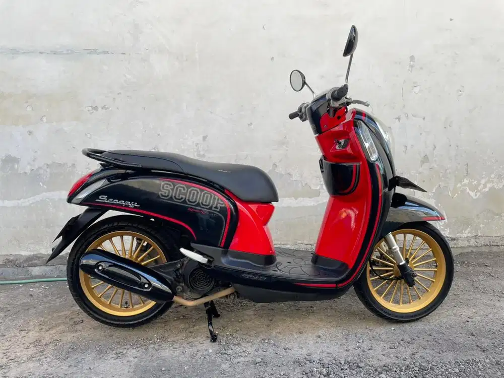 Scoopy 2013 jual cash