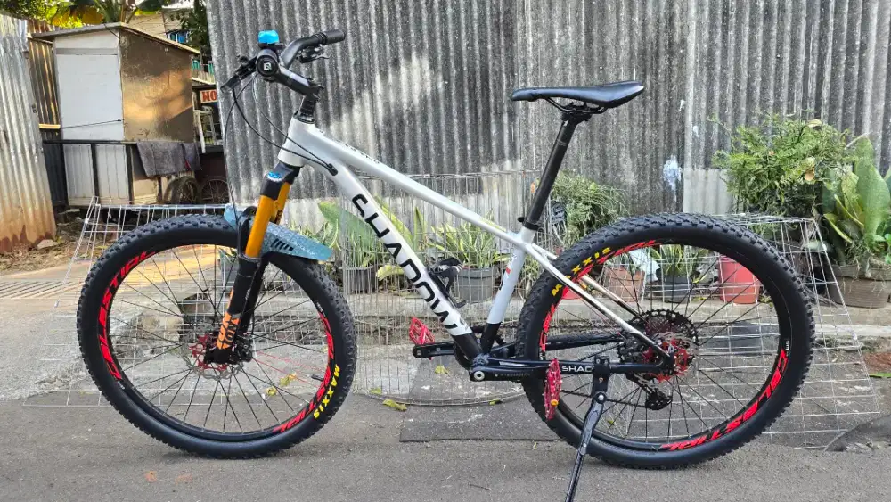 Sepeda gunung MTB United Shadow Nagato 12sp