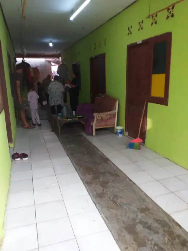 DIJUAL KOST KOSAN/KONTRAKAN 10 pintu