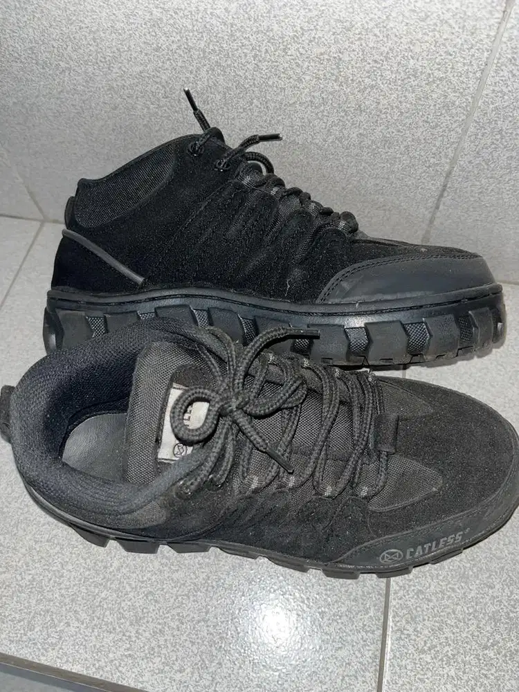 sepatu gunung catless