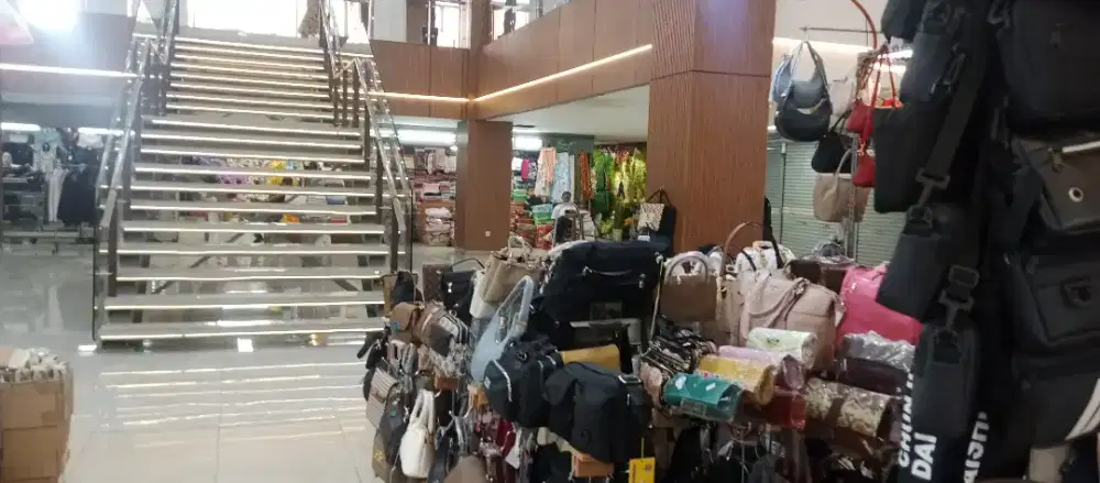 LOWONGAN KERJA KARYAWATI DI PASAR PAGI MANGGA DUA ke WA