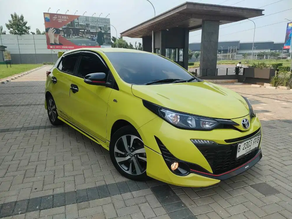 Yaris trd 2019 hijau muda low km