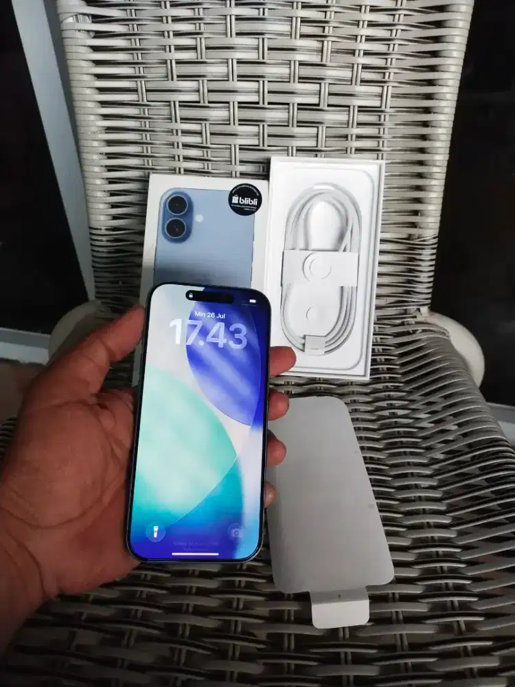 Iphone 17 256gb resmi indo SA/A fullset mulus bisa tt handphone