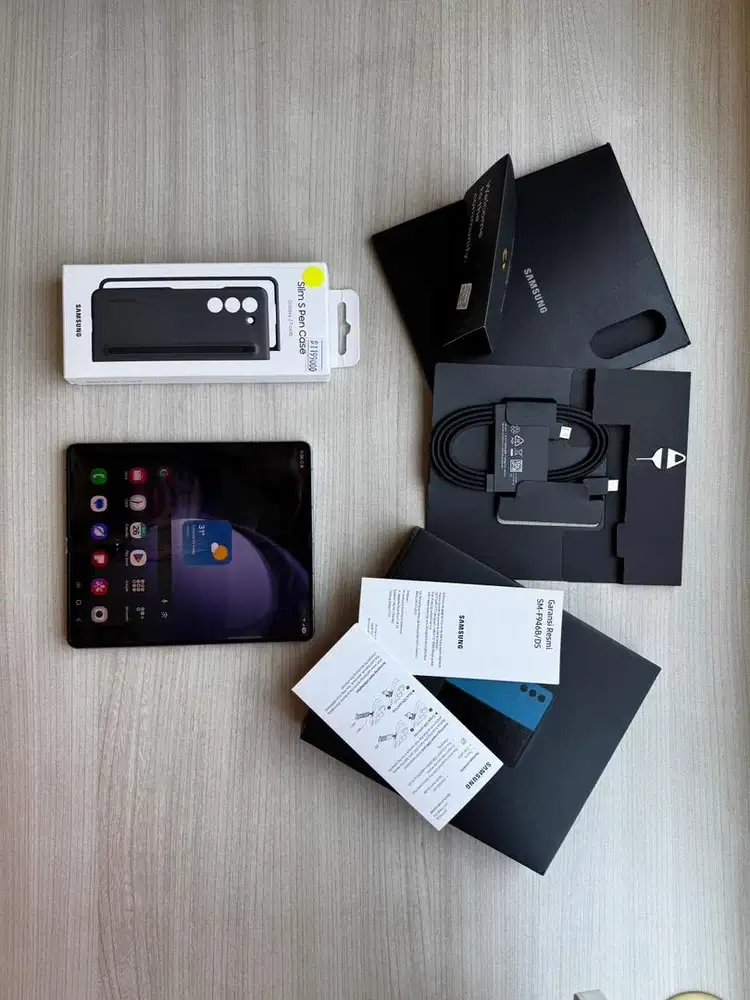 DIJUAL samsung Z Fold 5 12/512 LIKE NEW