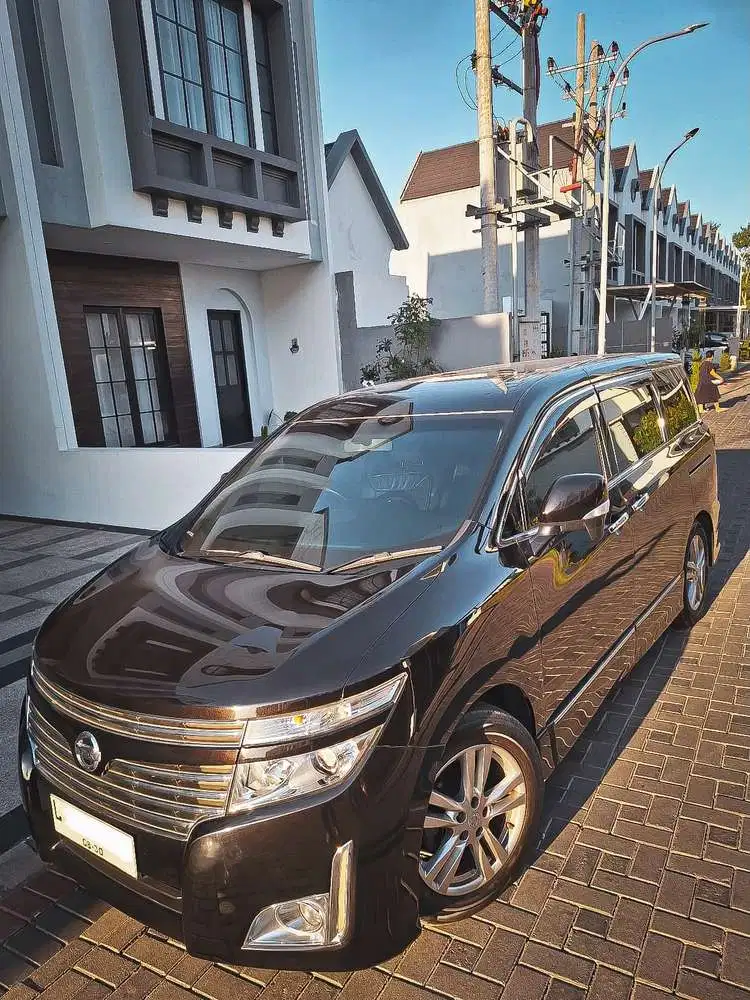 Nissan Elgrand 2012 Bensin