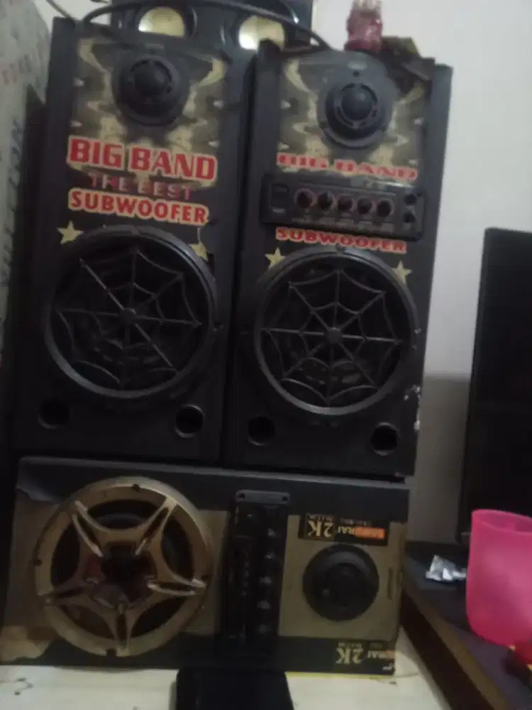 Jual aja ini spiker dari pada gak kepake