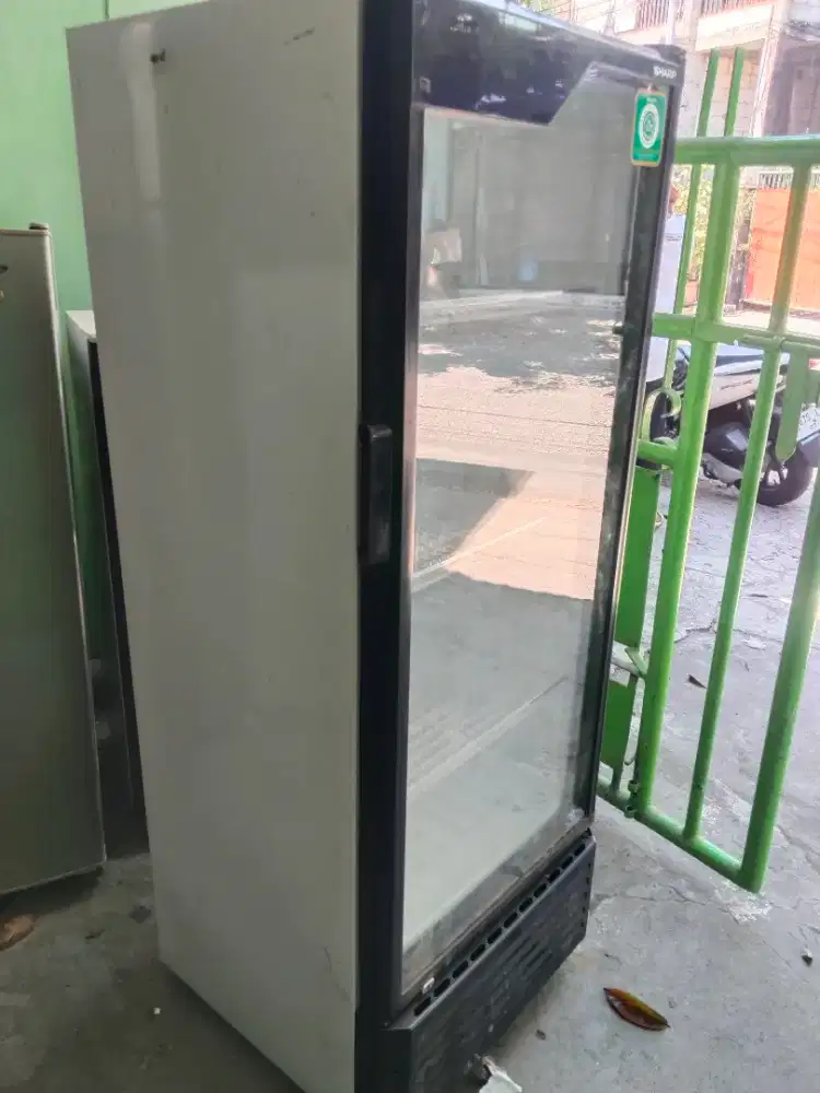 Showcase sharp normal dingin siap pakai